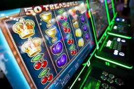 Split-screen view showing Quick Deposit payment screen on left and live-dealer roulette table pre-loading on right